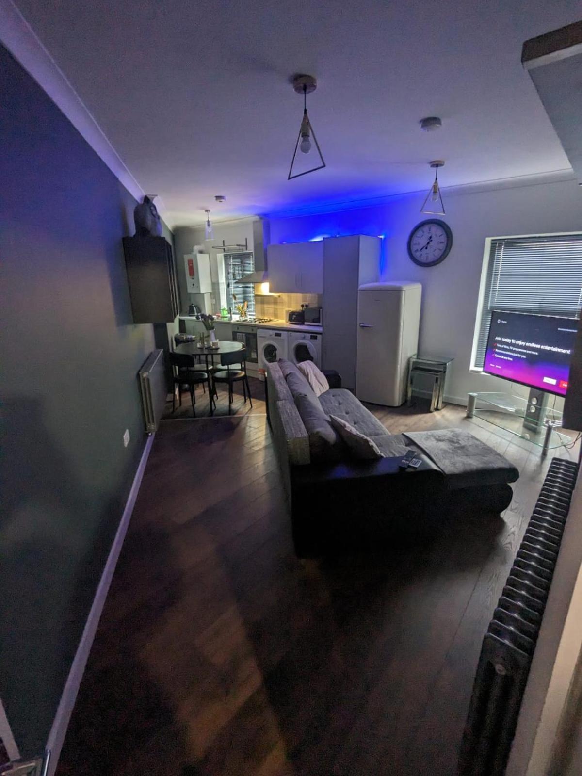 לונדון Bright & Modern Apartment In Hackney Wick E3 מראה חיצוני תמונה