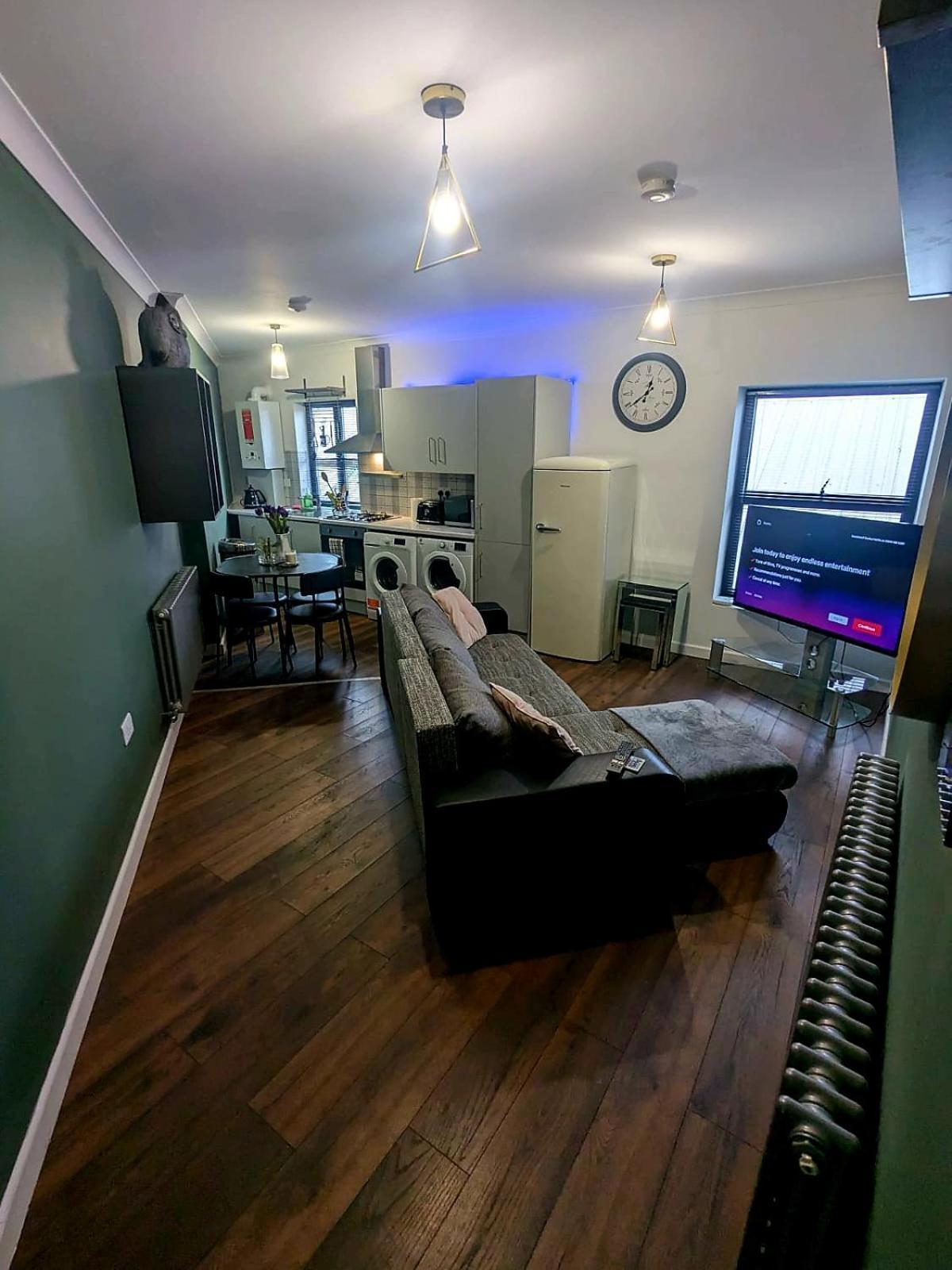 לונדון Bright & Modern Apartment In Hackney Wick E3 מראה חיצוני תמונה